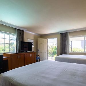 Queen Room Two Queen Beds
